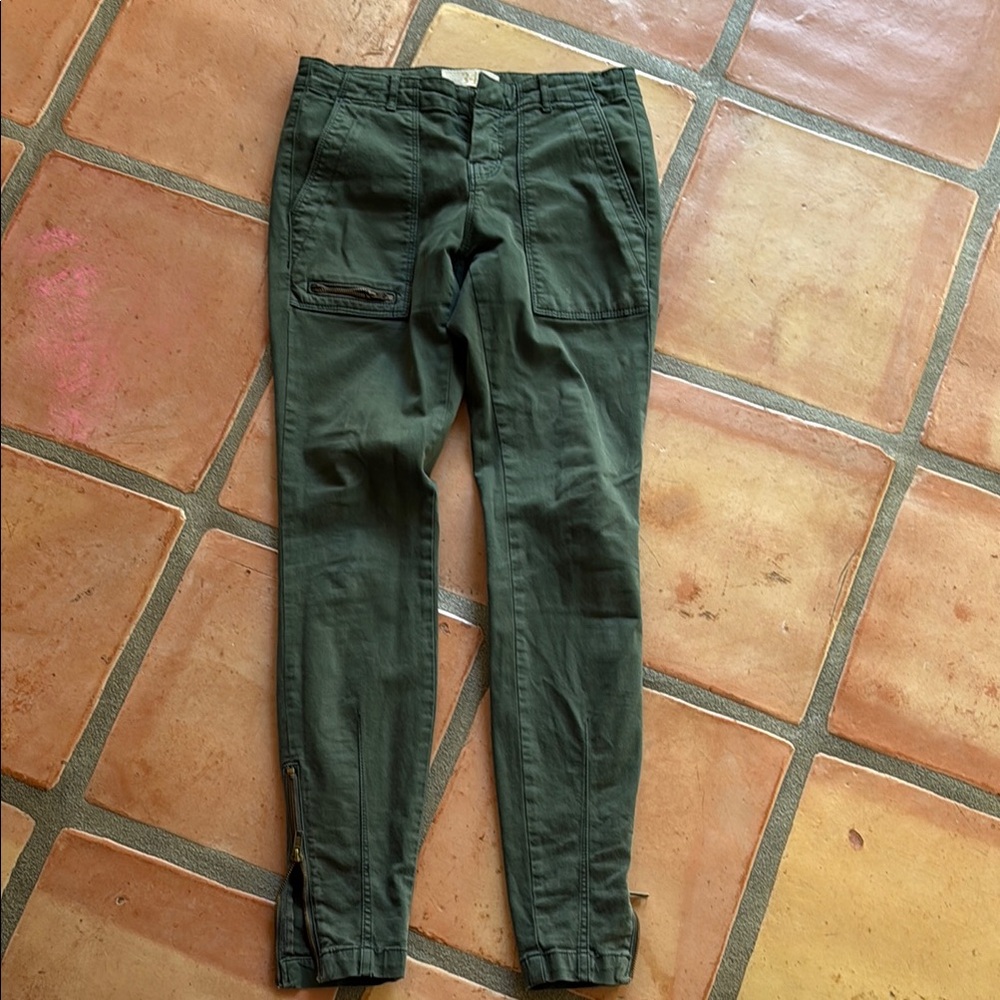 Zara hunter green skinny jeans. Low waist